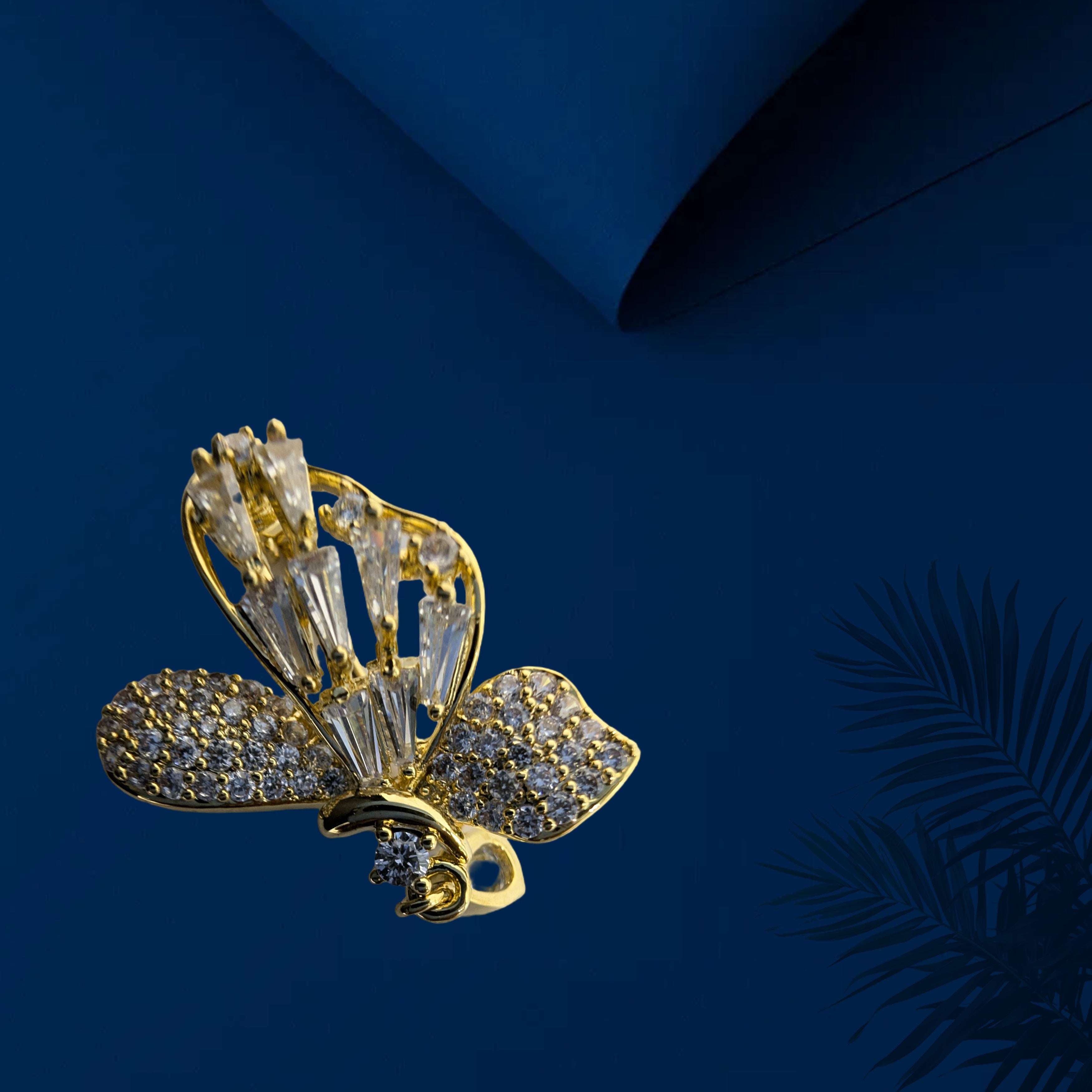 Crystal Flower Brooch 16
