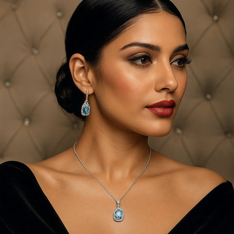 Elegant Silver Aquamarine Halo Jewelry Set – Pendant & Earrings