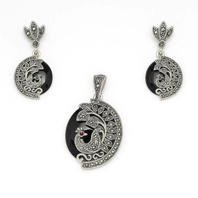 BRIA BY SAAR 925 Silver Jewellery Black Stone Pendant Necklace For Women | Elegant Silver-Tone Finish | Stylis Jewelry Accessory