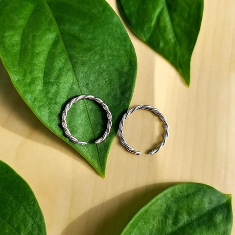 925 Sterling Silver Twisted Band Adjustable Ring/Toe Ring for Women & Girls | Minimal & Elegant Everyday Jewelry (1 Pair)