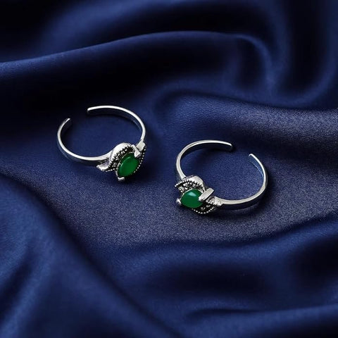 BRIA BY SAAR 925 Sterling Silver Finger Ring/Toe Ring with Green Marcasite Stone – Adjustable Silver Floral Design for Women (1 Pair)