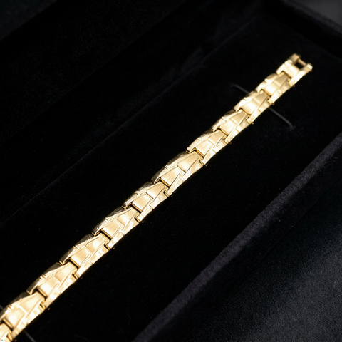 Bria By Saar 18K Gold Jubilee Style Chain Bracelet For Men & Women | Premium Glossy Finish Anti-Tarnish Bracelet | Stylish Daily Wear Fashion Jewellery For  Casual & Gifting