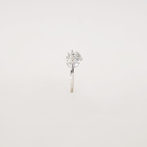 Elegant Leaf-Inspired 925 Silver Ring with Crystal Accents