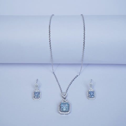 Elegant Silver Aquamarine Halo Jewelry Set – Necklace & Earrings