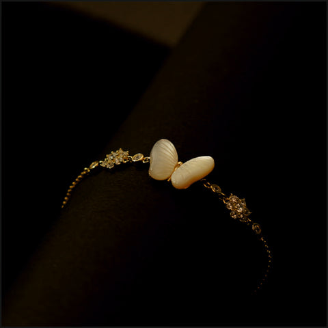 Elegant Butterfly & Floral Bracelet – Gold Plated